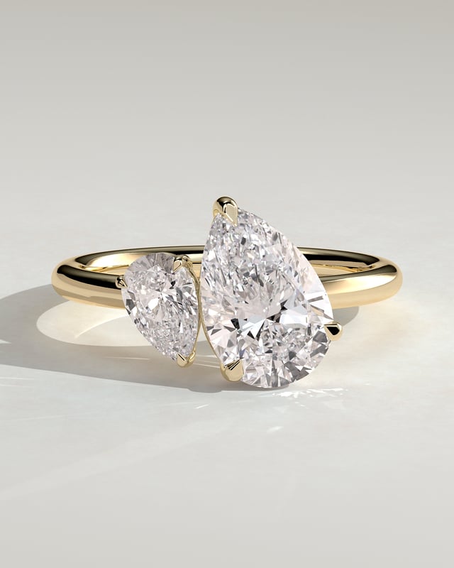 Forlovelsesring i toi et moi-stil